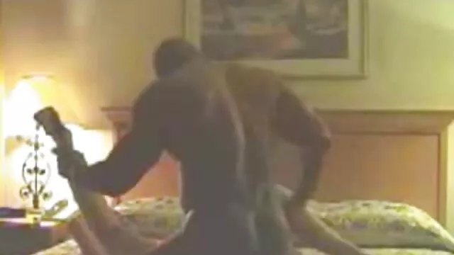 奇怪的女士爱丽丝 热妈妈女同性恋