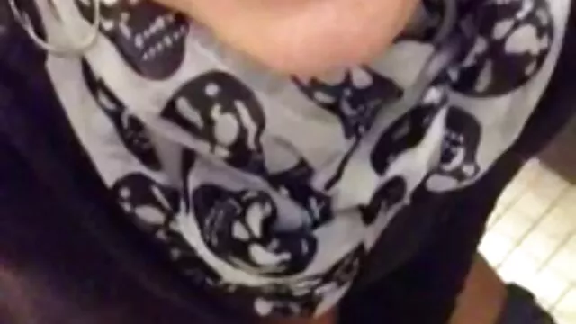 束缚的木乃伊酷刑的一个金发碧眼的全高清 女同性恋性交的性爱