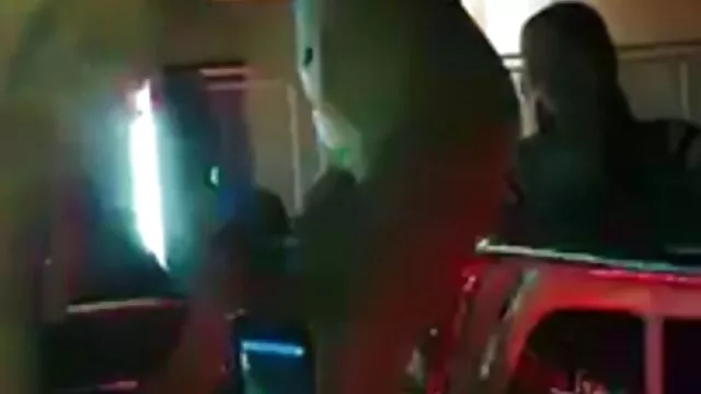 上周在伦敦四点 第一次女同性恋色情 第二部分-伦敦河