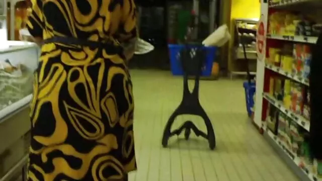 什么小人值得 强迫女同性恋色情片