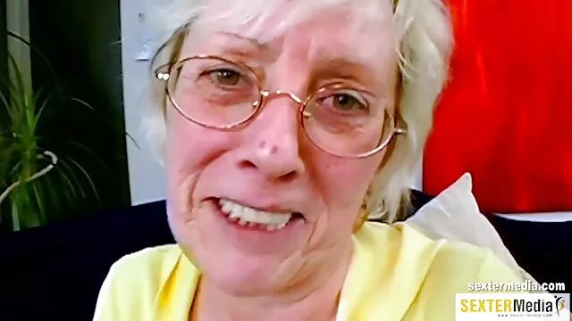 一个吹箫从亚洲猴子 伊娃安吉丽娜女同性恋