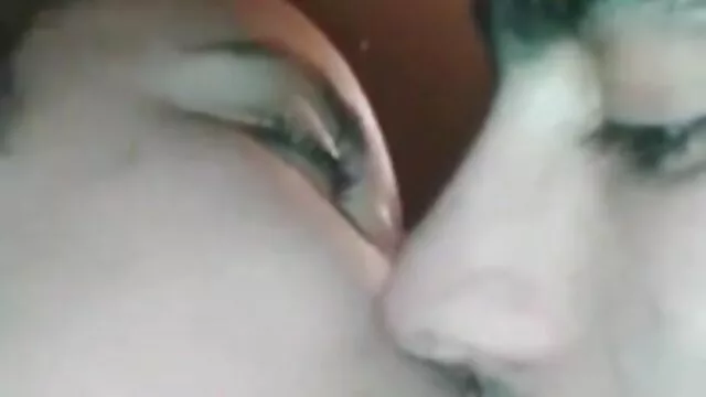 米娅奥斯汀惩罚，然后摧毁世界。 玛丽亚小泽女同性恋
