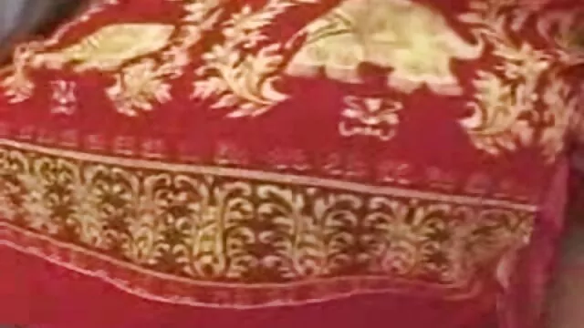软棕色Ts珍娜信条年龄, 梅赛德斯卡雷拉女同性恋