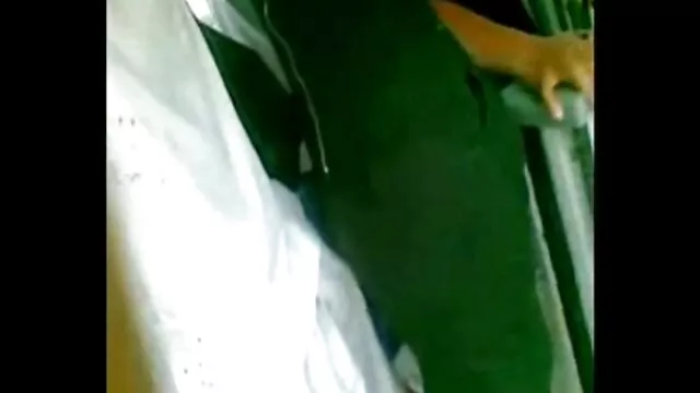 汉娜对她最喜欢的组合。 女同性恋触手无尽的