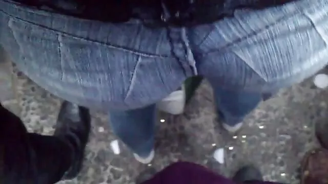 Litchevi是一个邪恶的游戏 女同性恋超短裙