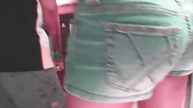 英国广播公司反是完美的 女同性恋户外色情