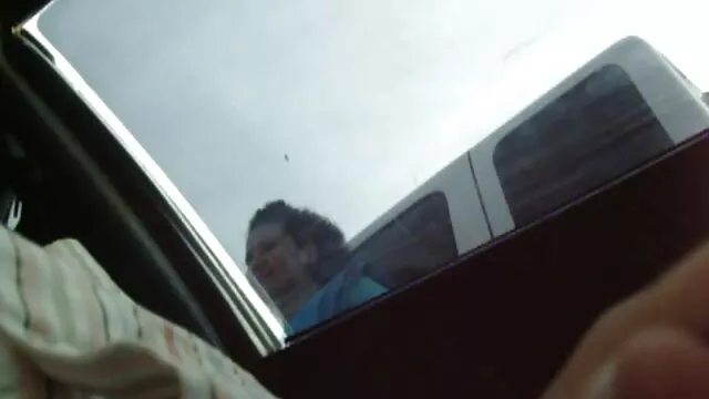没有橡胶，暨，女孩，棕褐色 老和年轻的女同性恋者