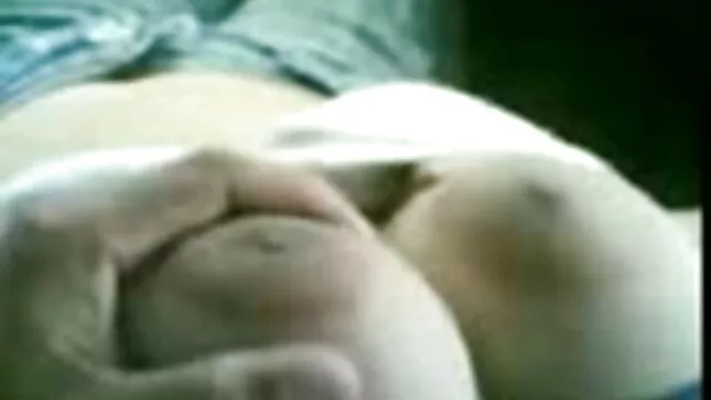 金发碧眼的家伙拉屎伊莱猎人 艾莉阴霾女同性恋